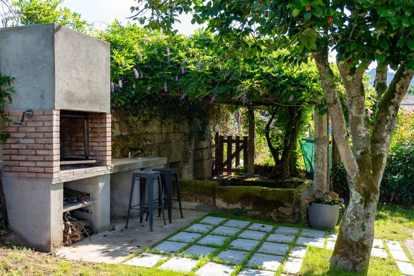Barbacoa con pérgola